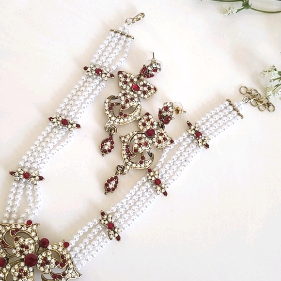 Necklace Set - Picture 3 of 13